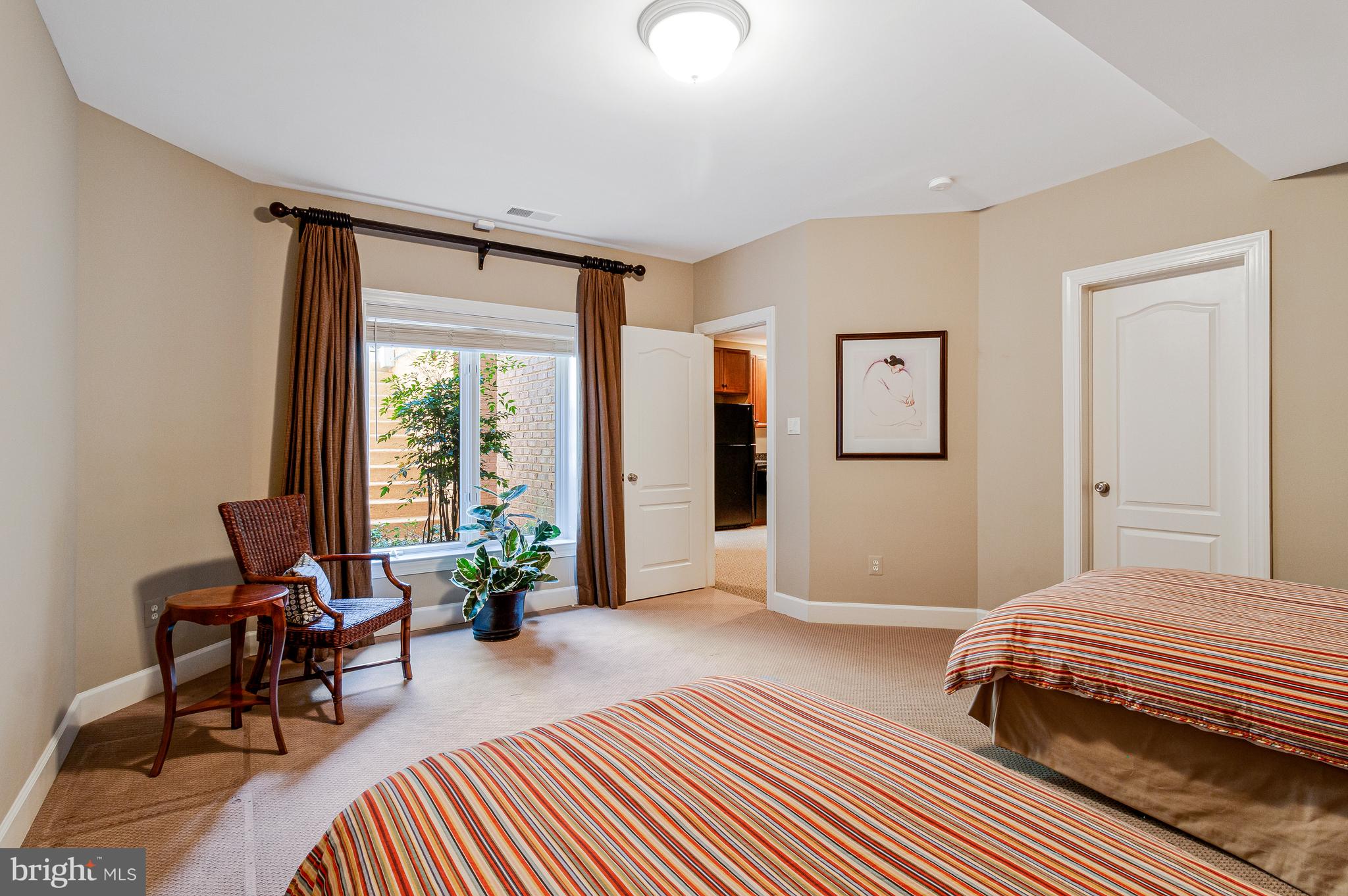 THE RESERVE - Residential