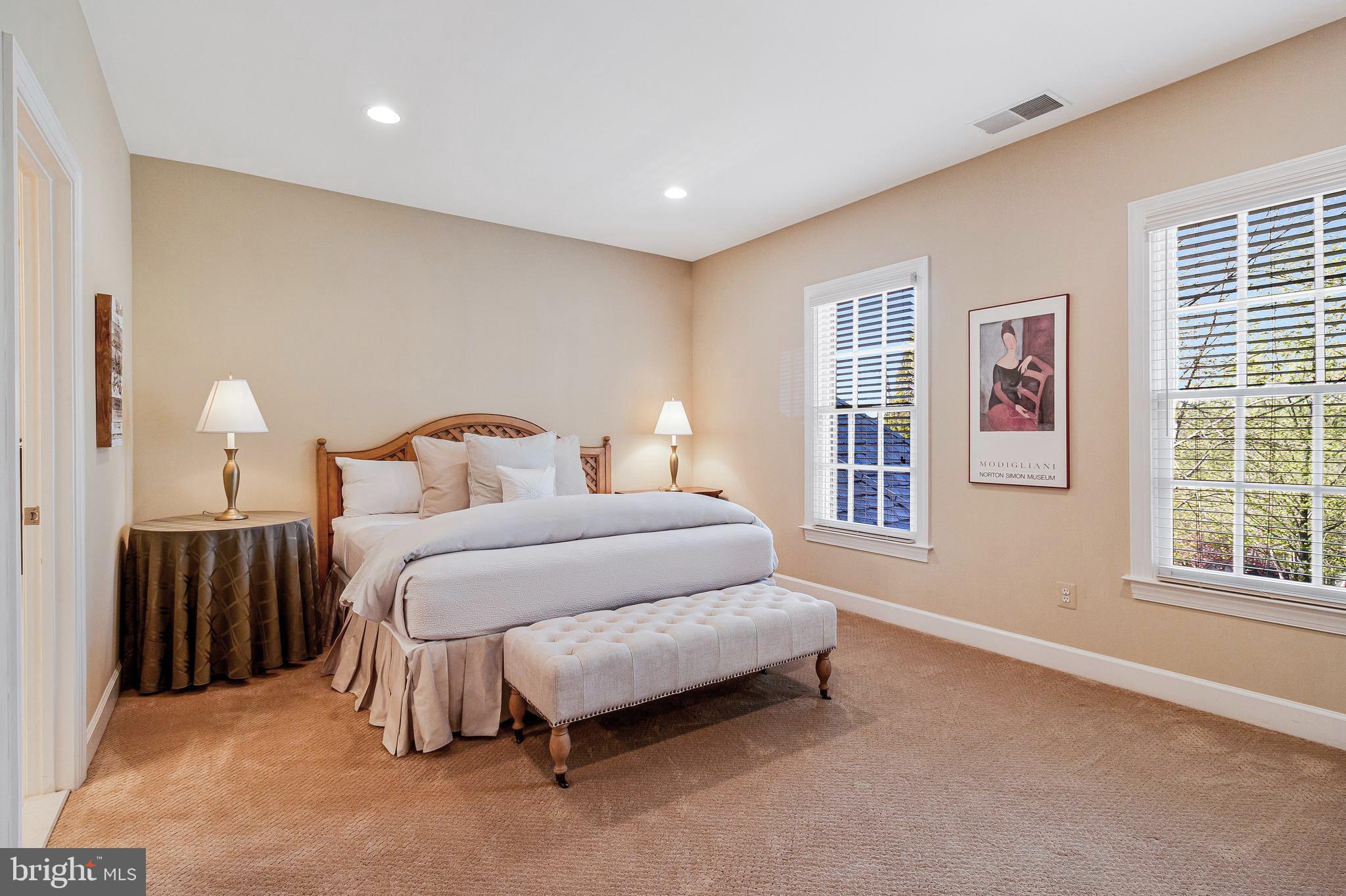 THE RESERVE - Residential