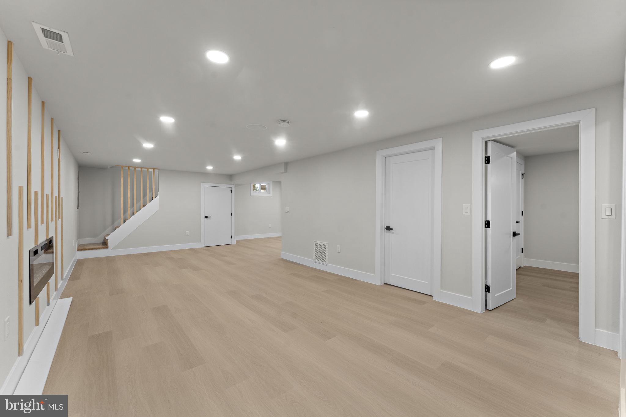 SHERMAN PARK - Residential