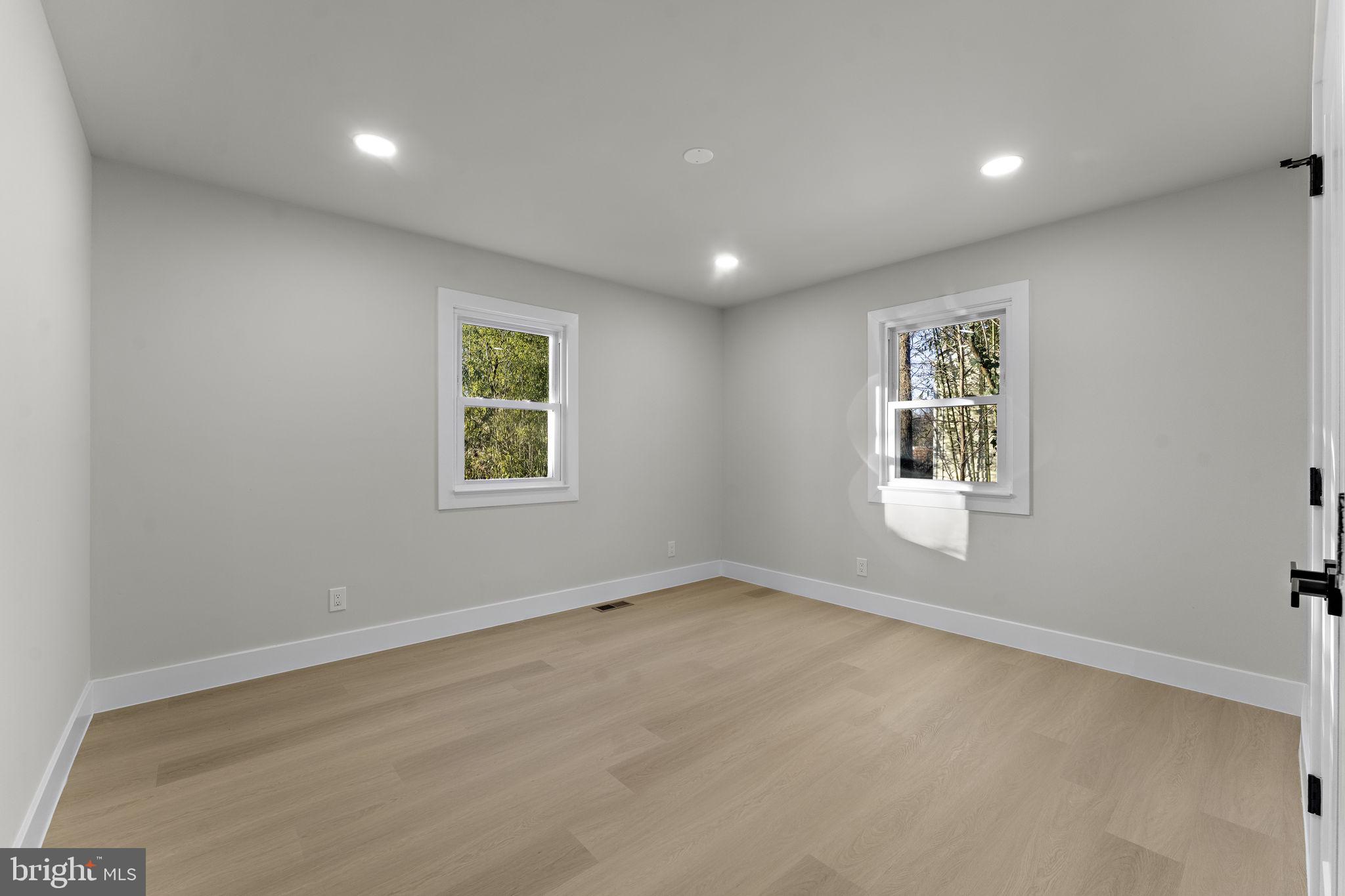 SHERMAN PARK - Residential