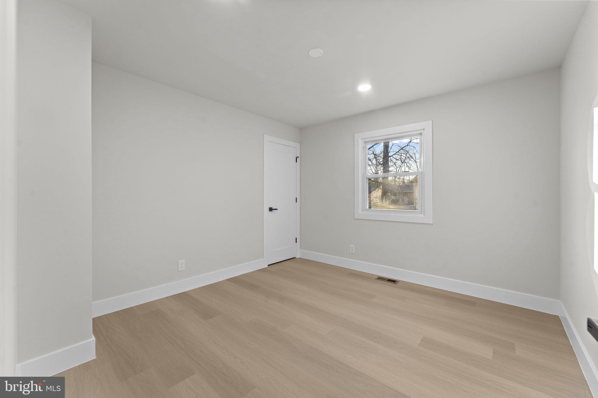 SHERMAN PARK - Residential