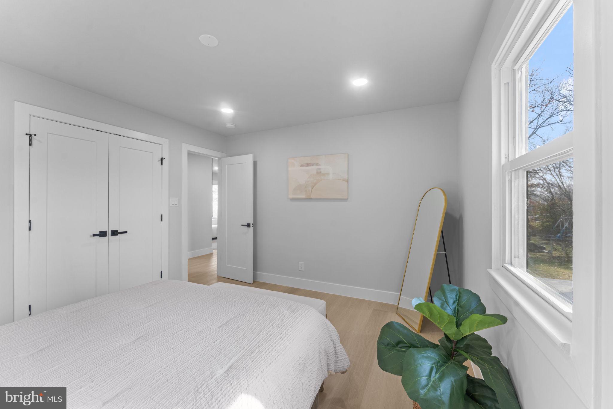 SHERMAN PARK - Residential