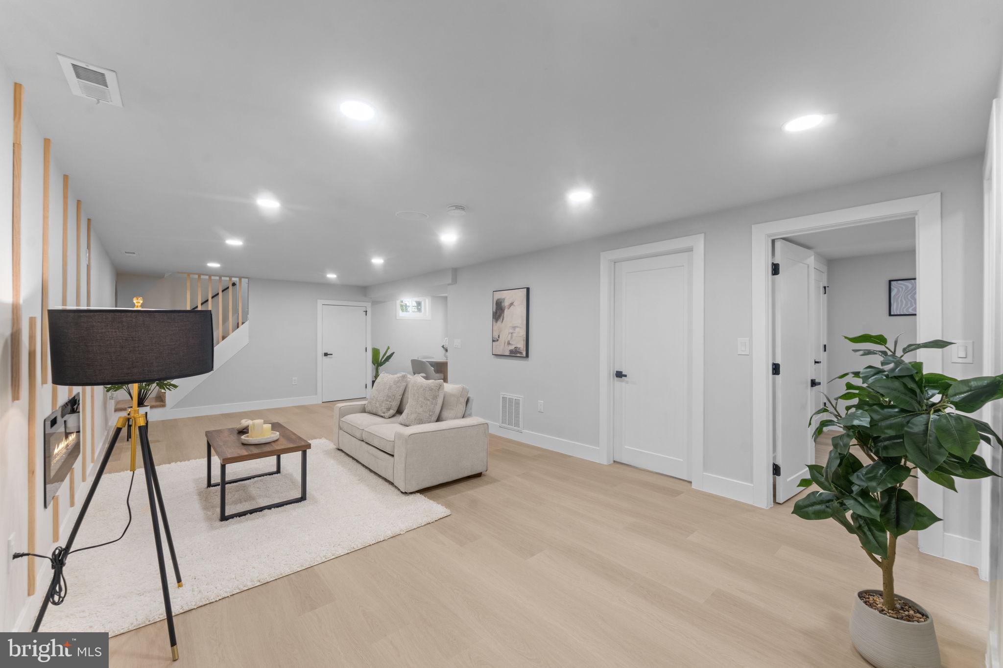 SHERMAN PARK - Residential