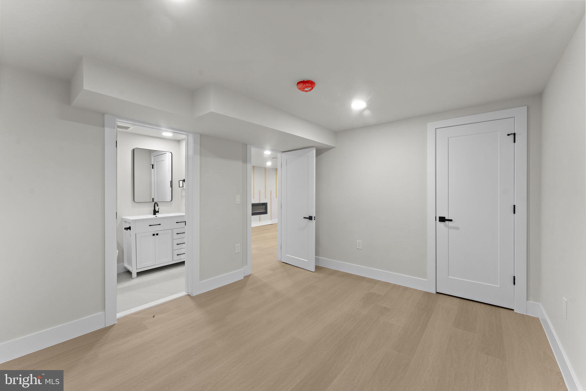 SHERMAN PARK - Residential