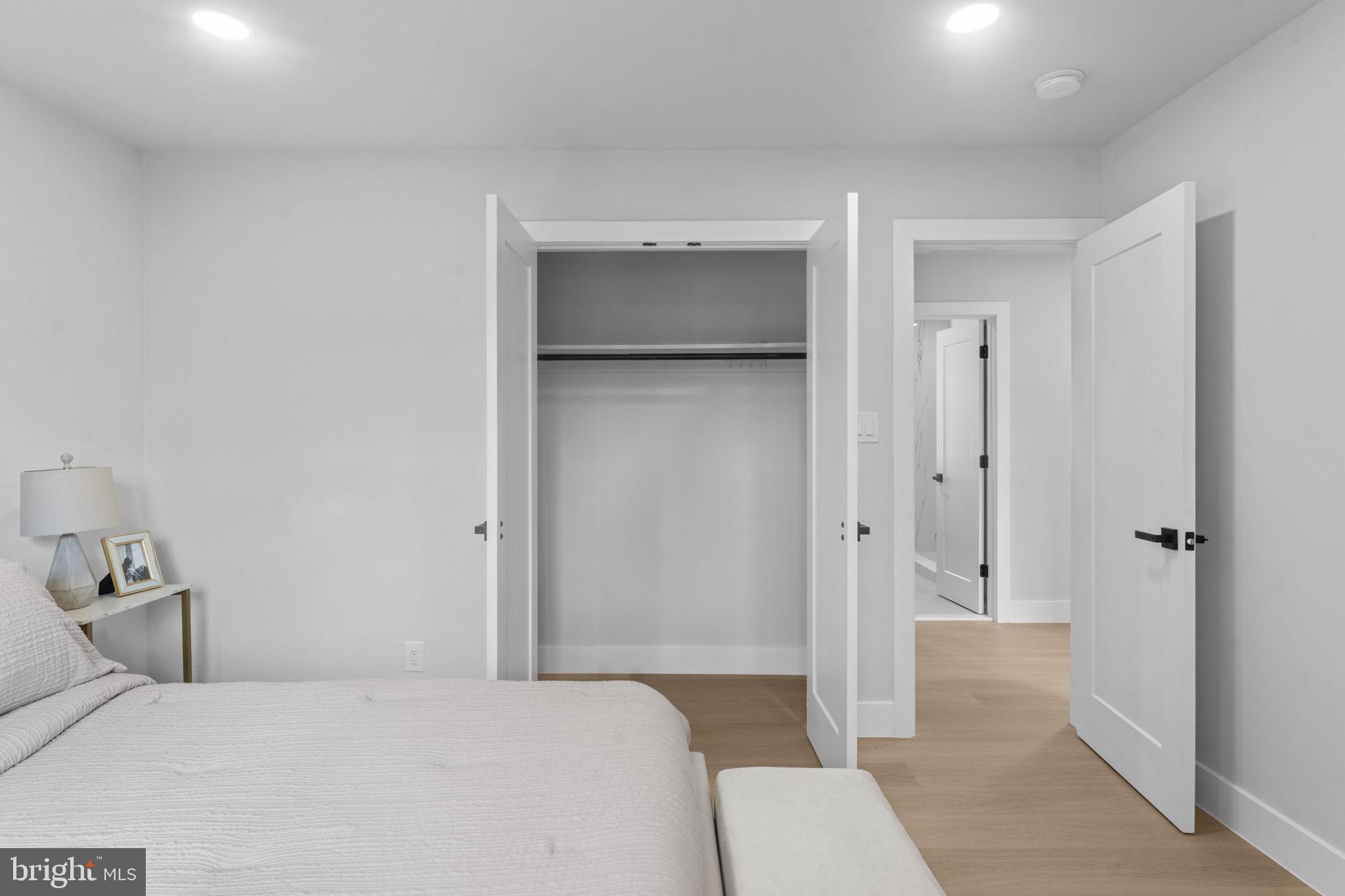 SHERMAN PARK - Residential