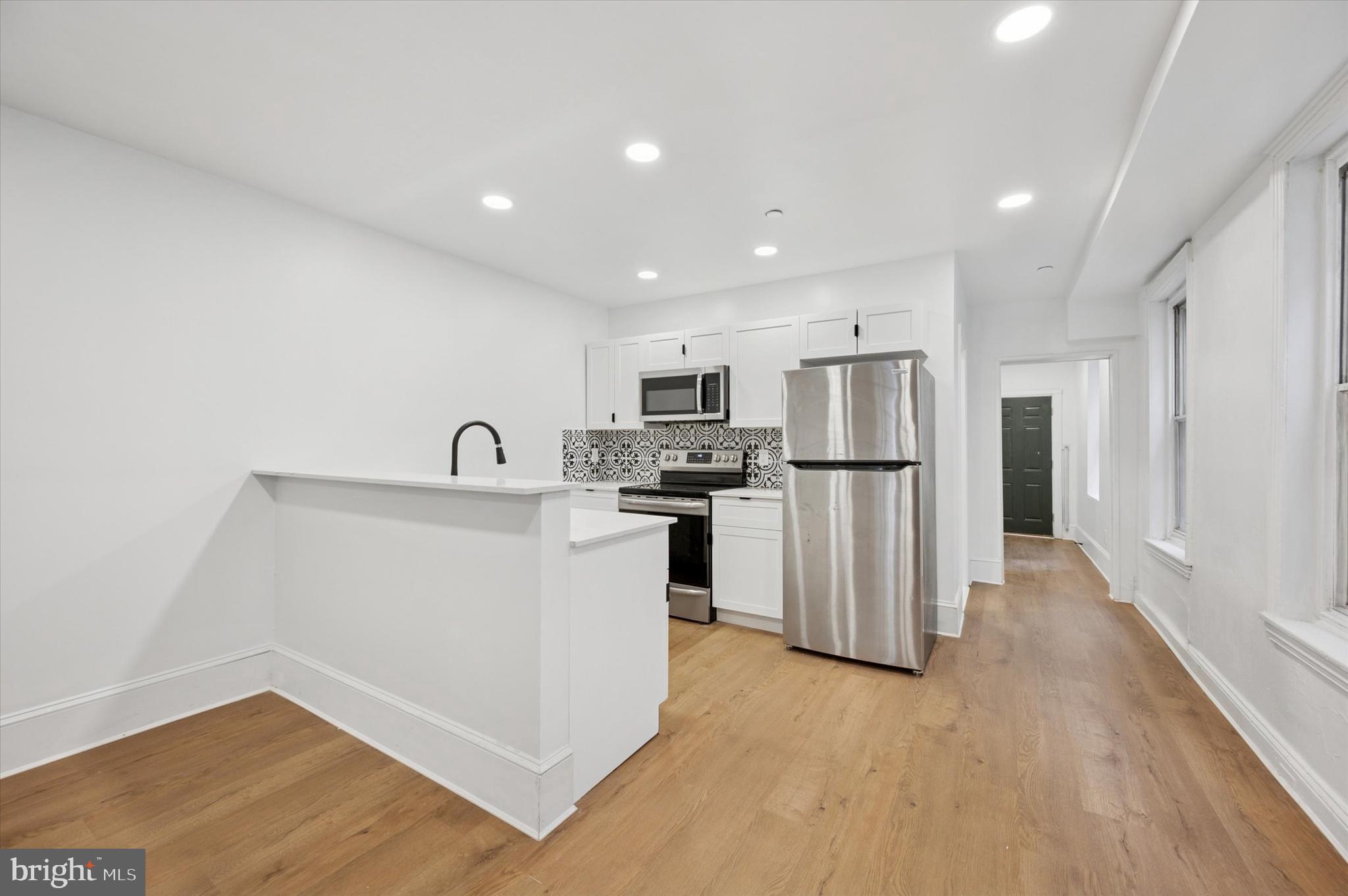 FAIRMOUNT - Residential Lease