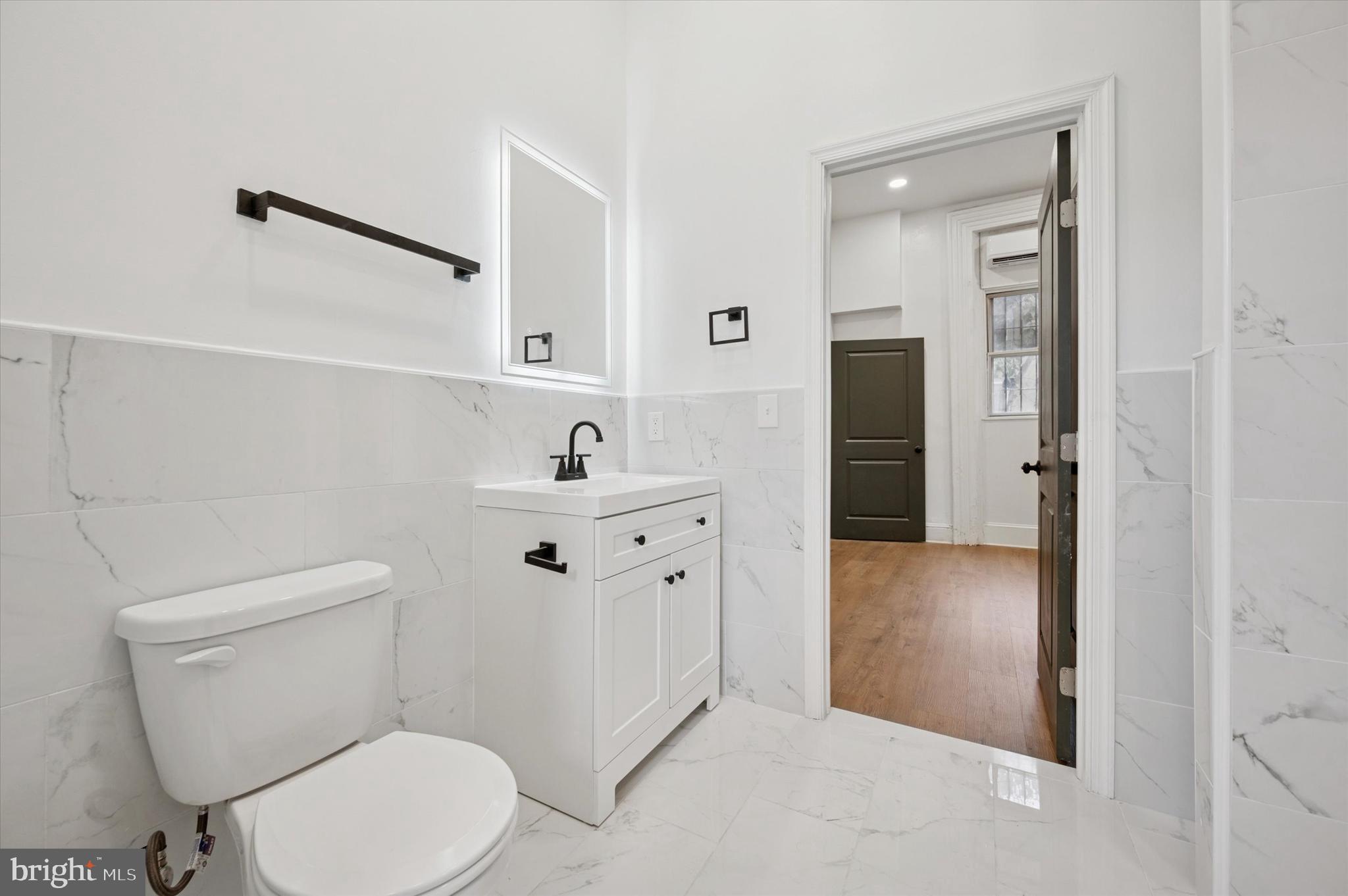 FAIRMOUNT - Residential Lease