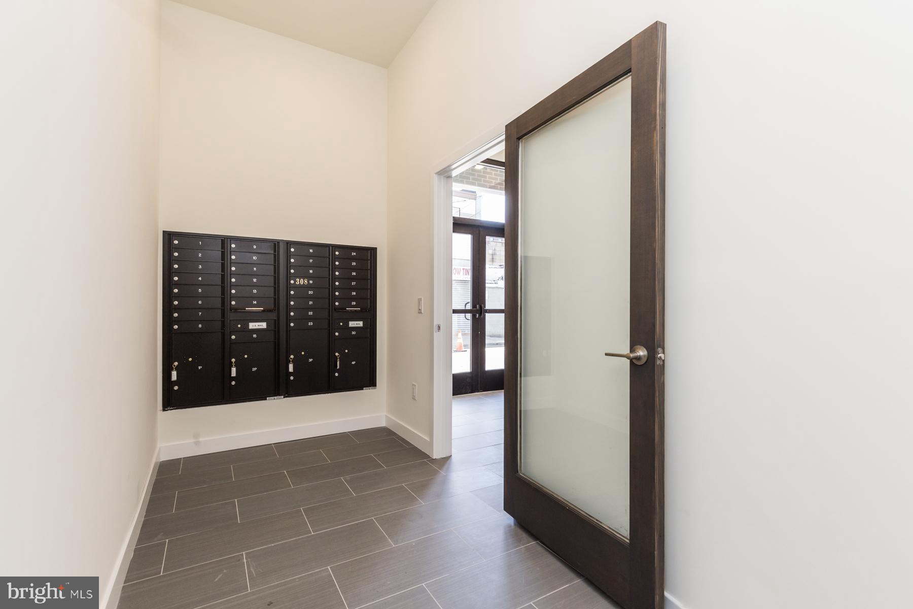 EAST KENSINGTON - Residential Lease