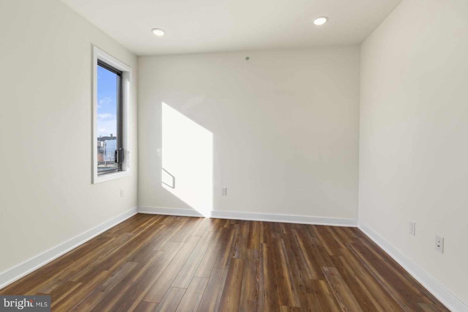 EAST KENSINGTON - Residential Lease