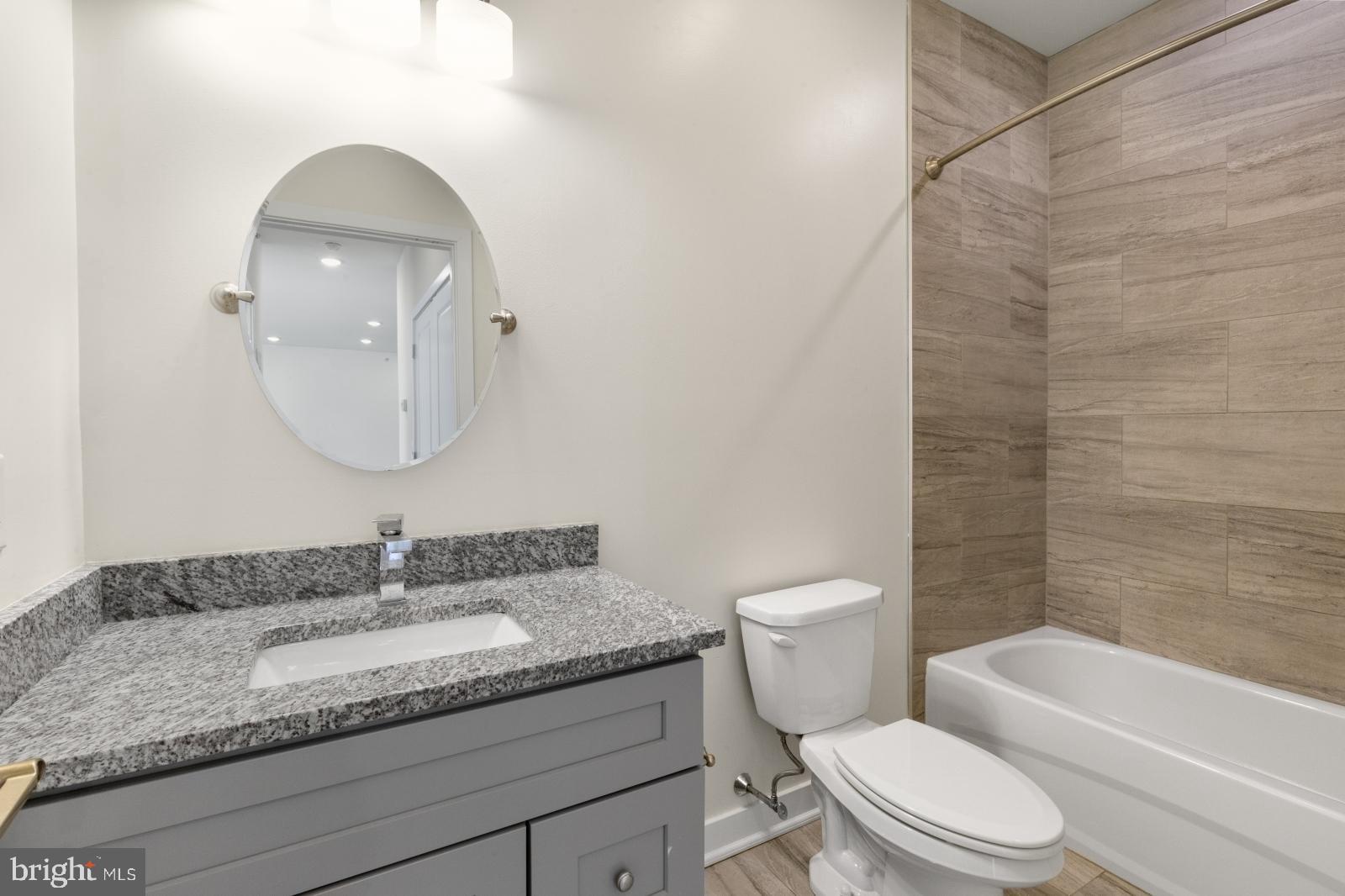 EAST KENSINGTON - Residential Lease