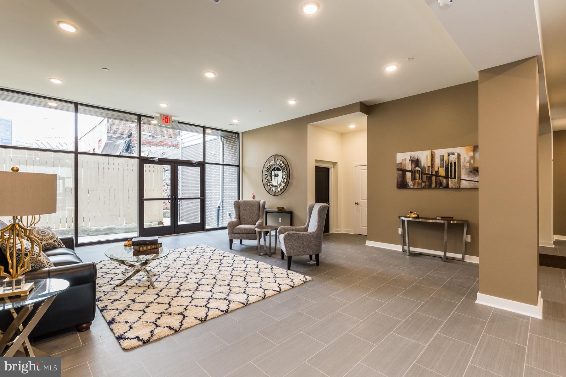 EAST KENSINGTON - Residential Lease