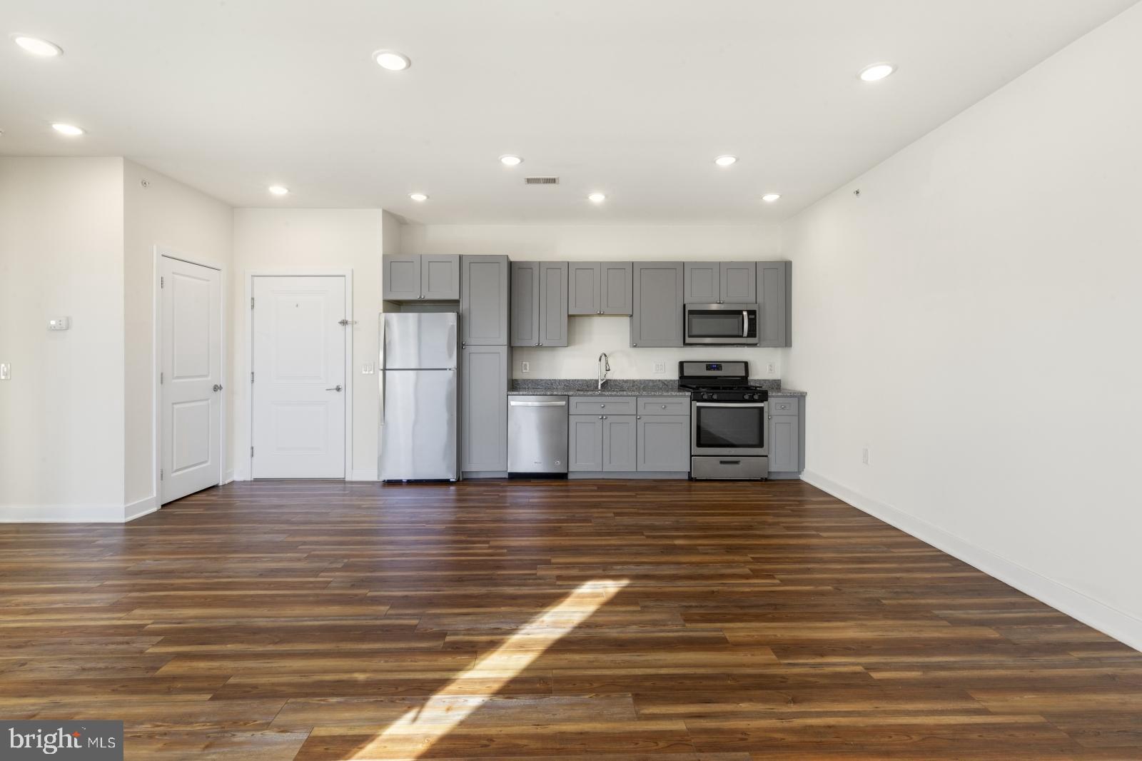 EAST KENSINGTON - Residential Lease