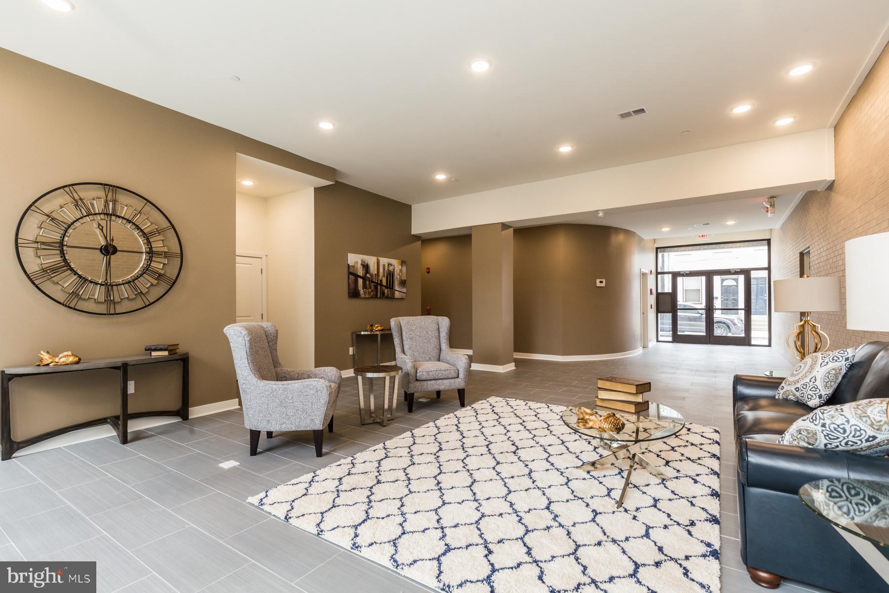 EAST KENSINGTON - Residential Lease