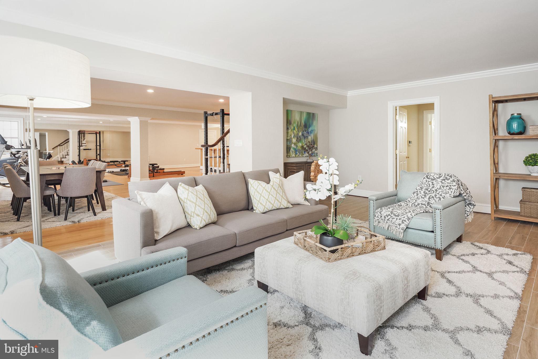 RIVER OAKS FARM - Residential