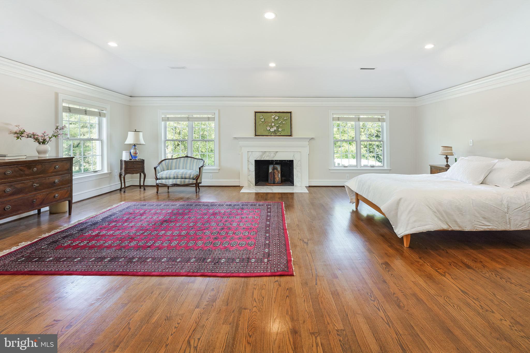 RIVER OAKS FARM - Residential