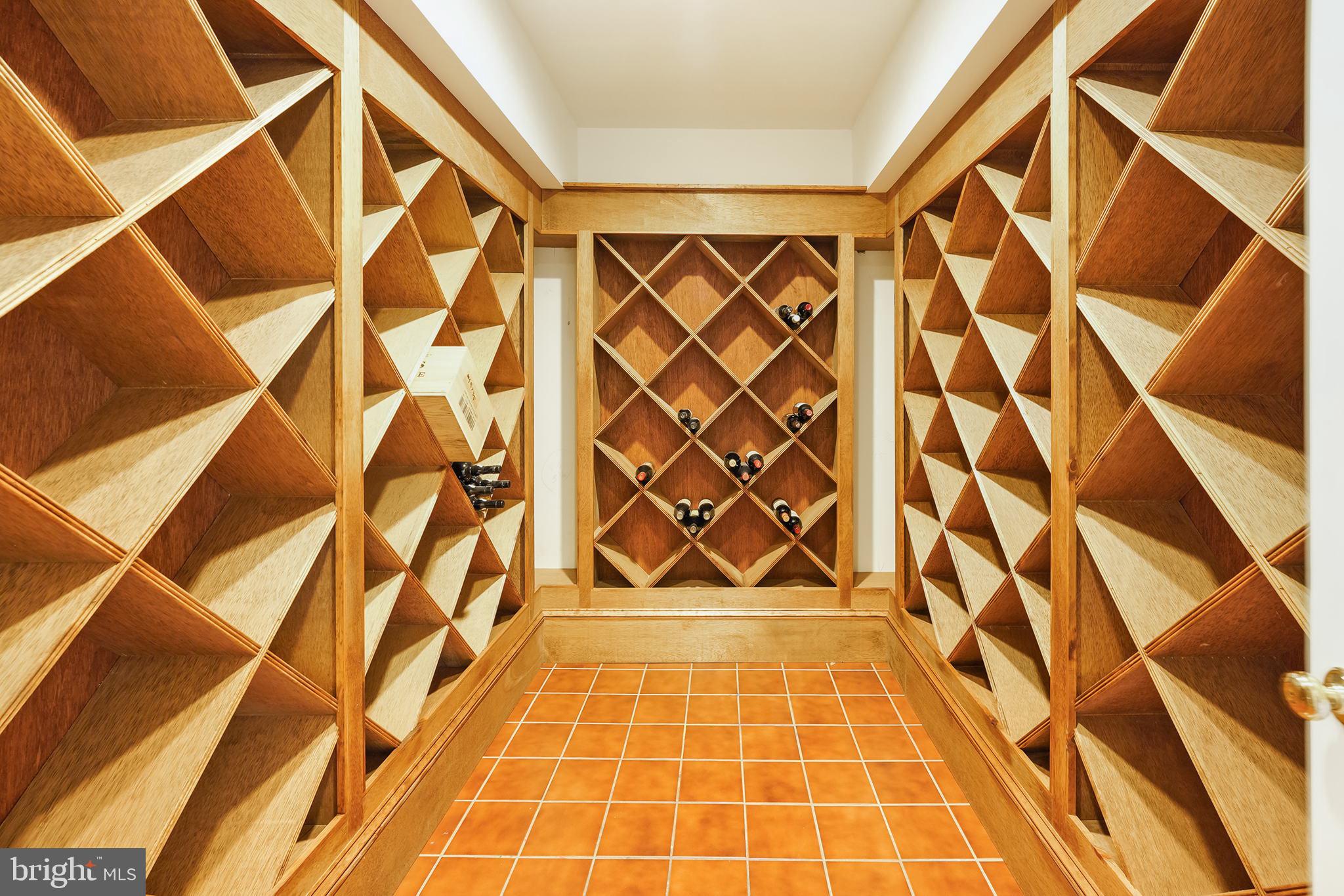 RIVER OAKS FARM - Residential