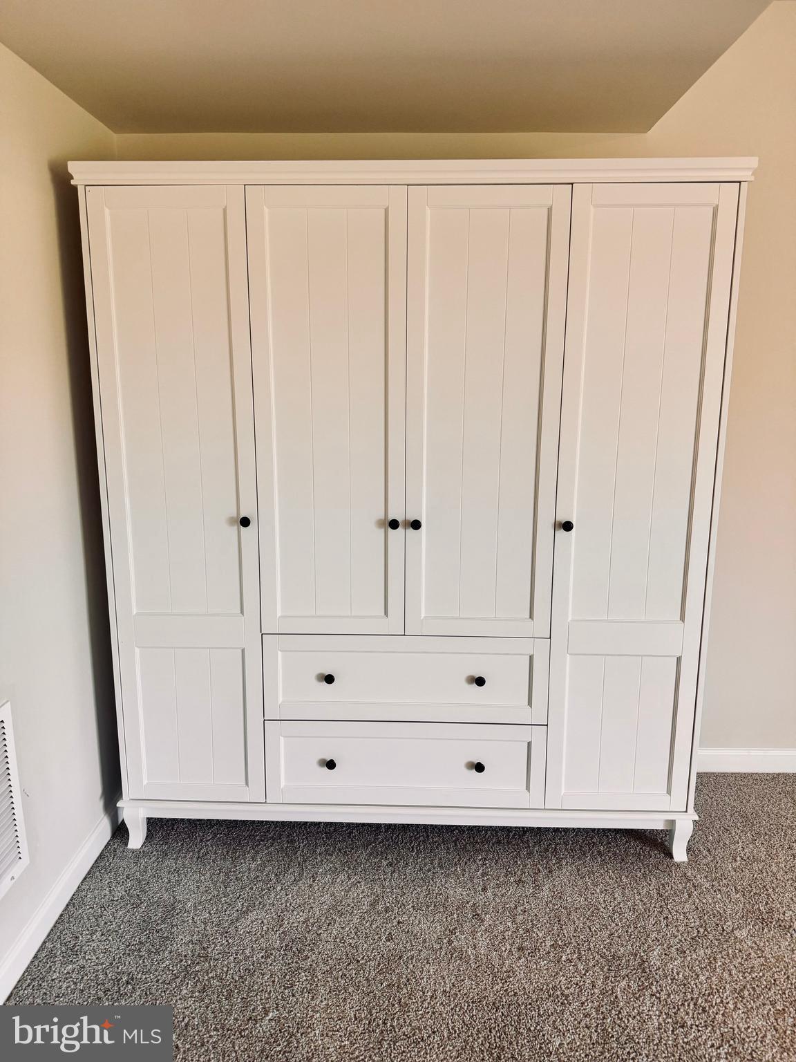 DILLON FARM - Residential Lease