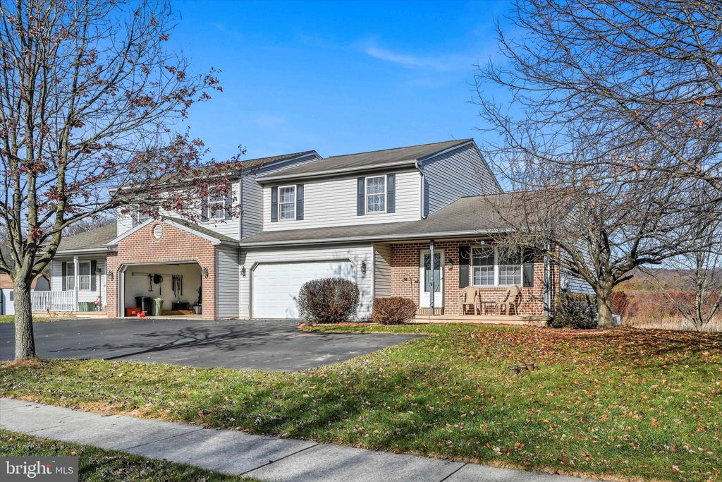 Photo of 21 Rosemont Drive, Denver, PA 17517 (MLS # PALA2044074)