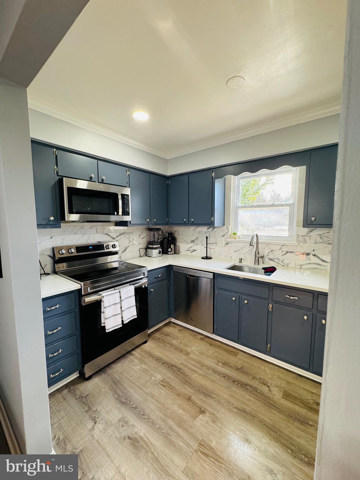 CRESTWOOD VILLAGE - Residential