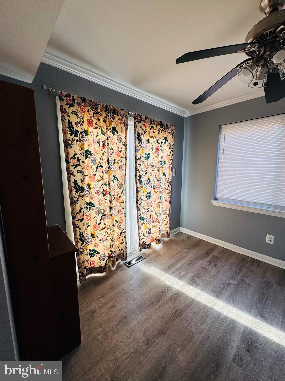 CRESTWOOD VILLAGE - Residential