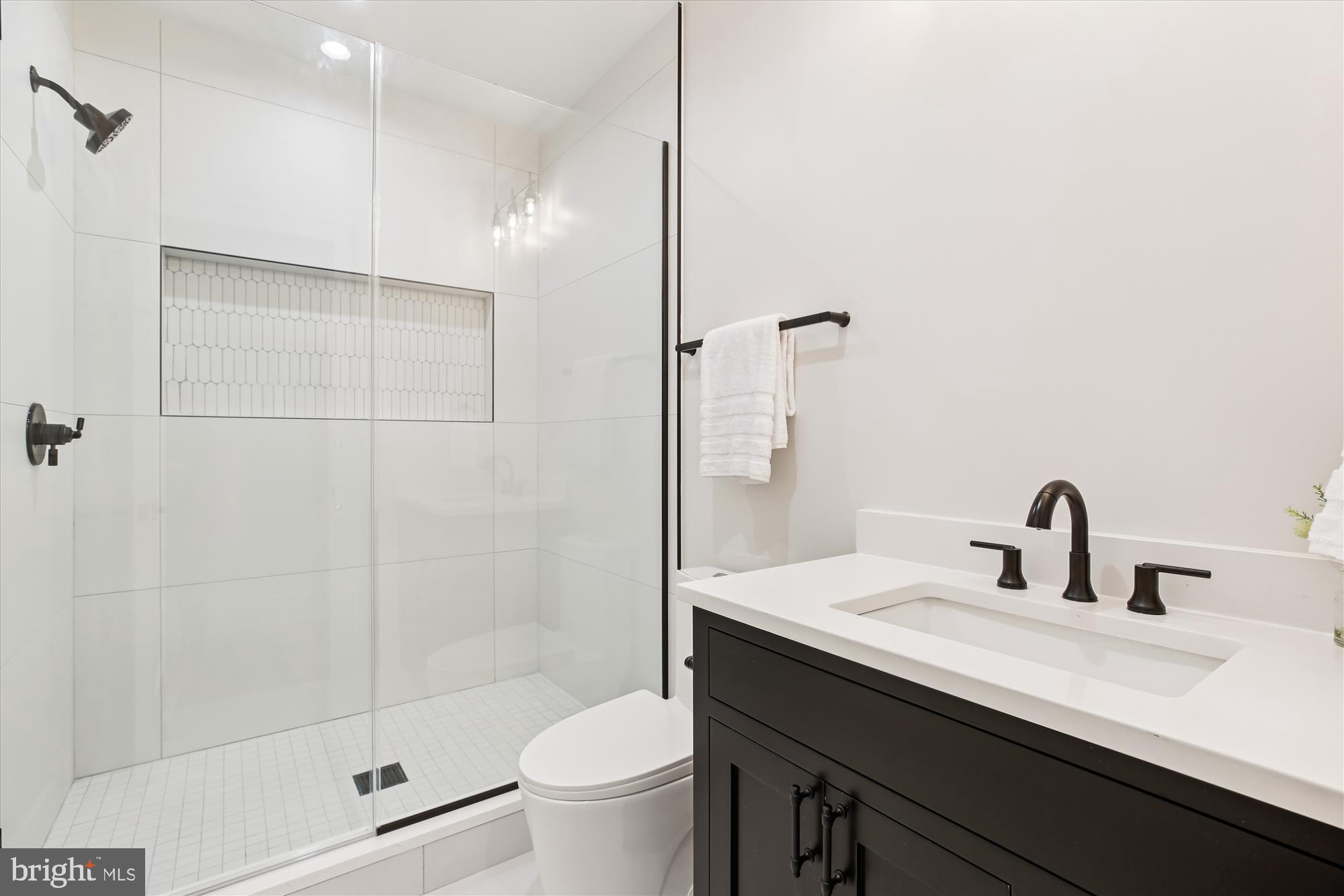 KENWOOD PARK - Residential