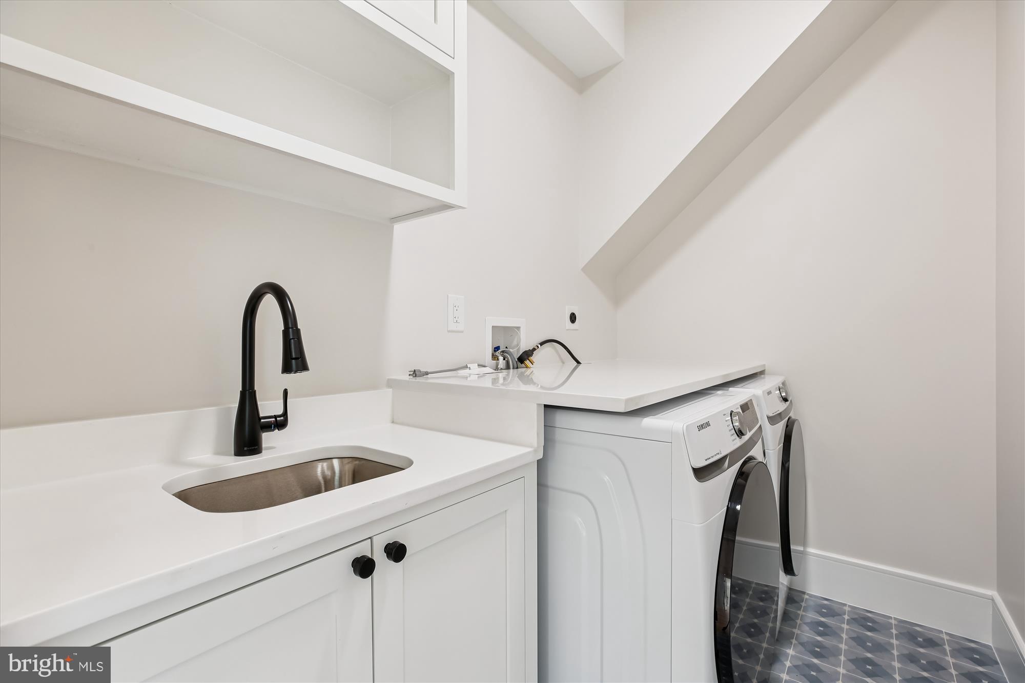 KENWOOD PARK - Residential