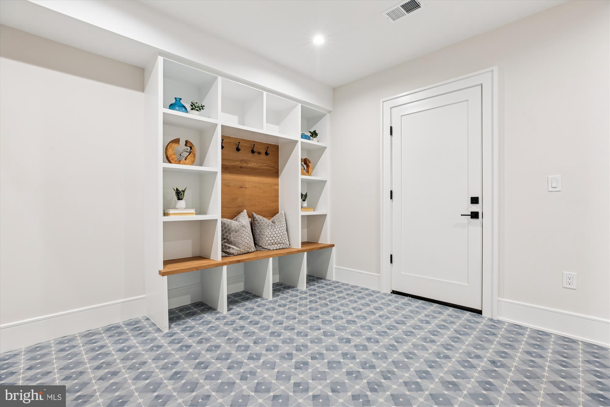 KENWOOD PARK - Residential