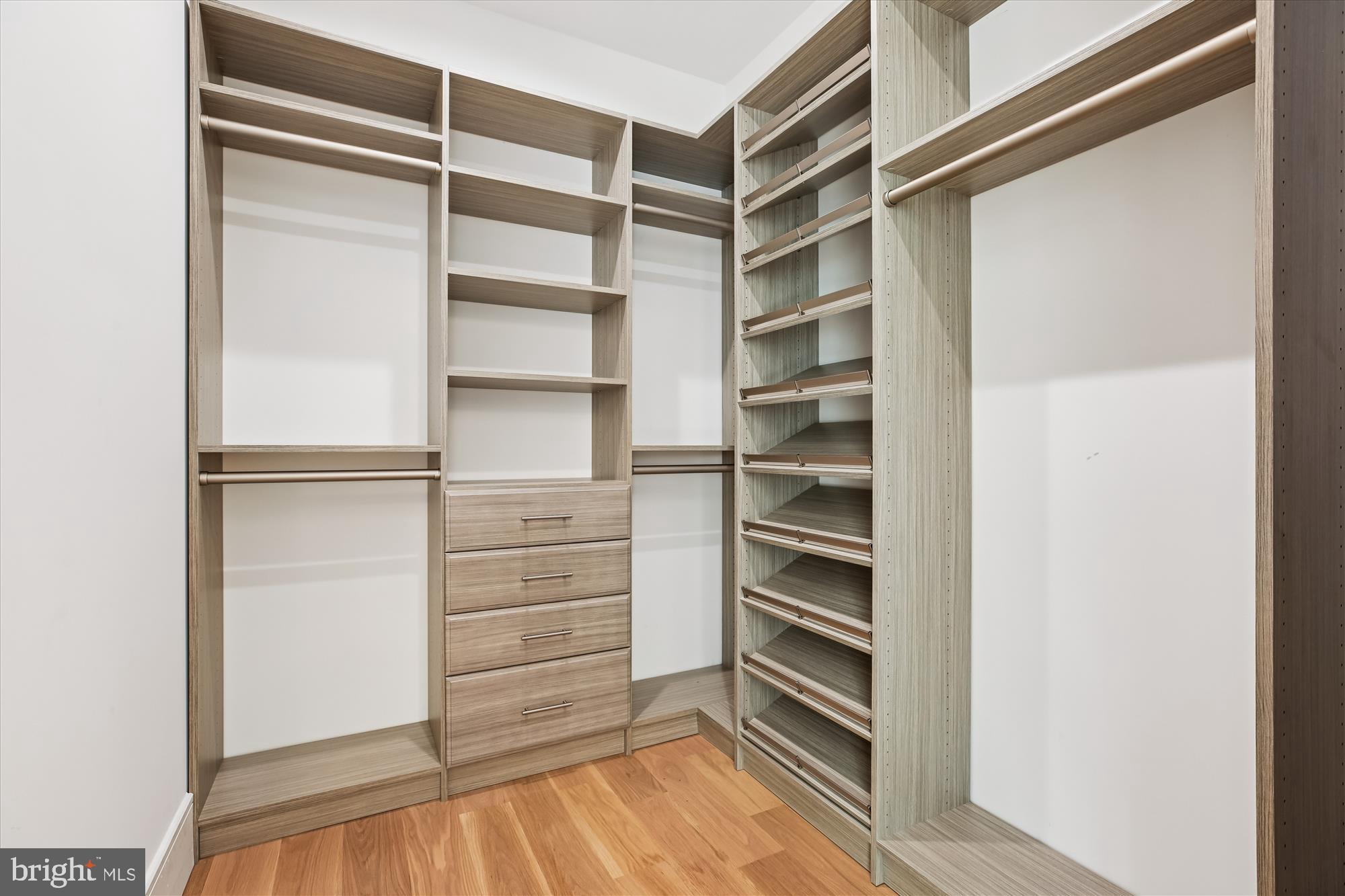 KENWOOD PARK - Residential