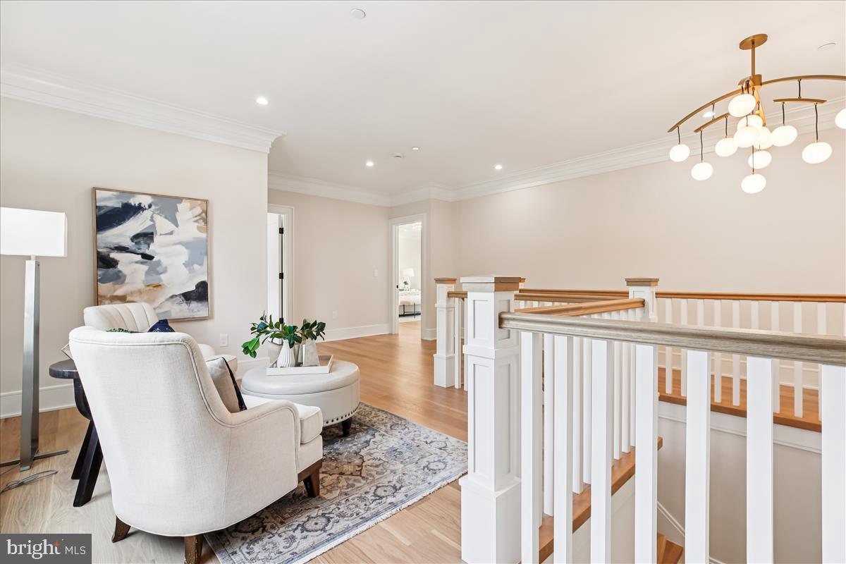 KENWOOD PARK - Residential