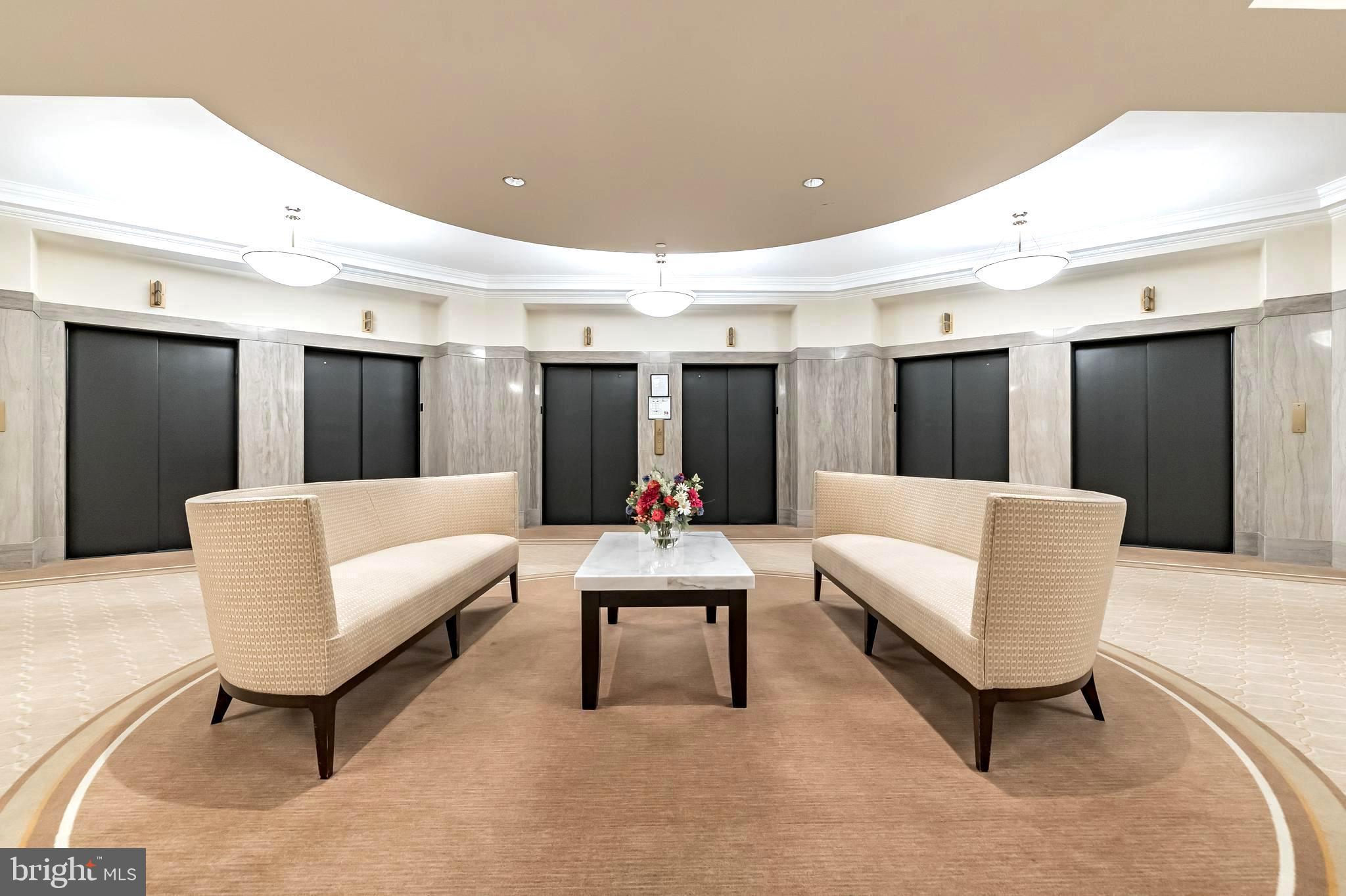 LOGAN SQUARE - Residential Lease