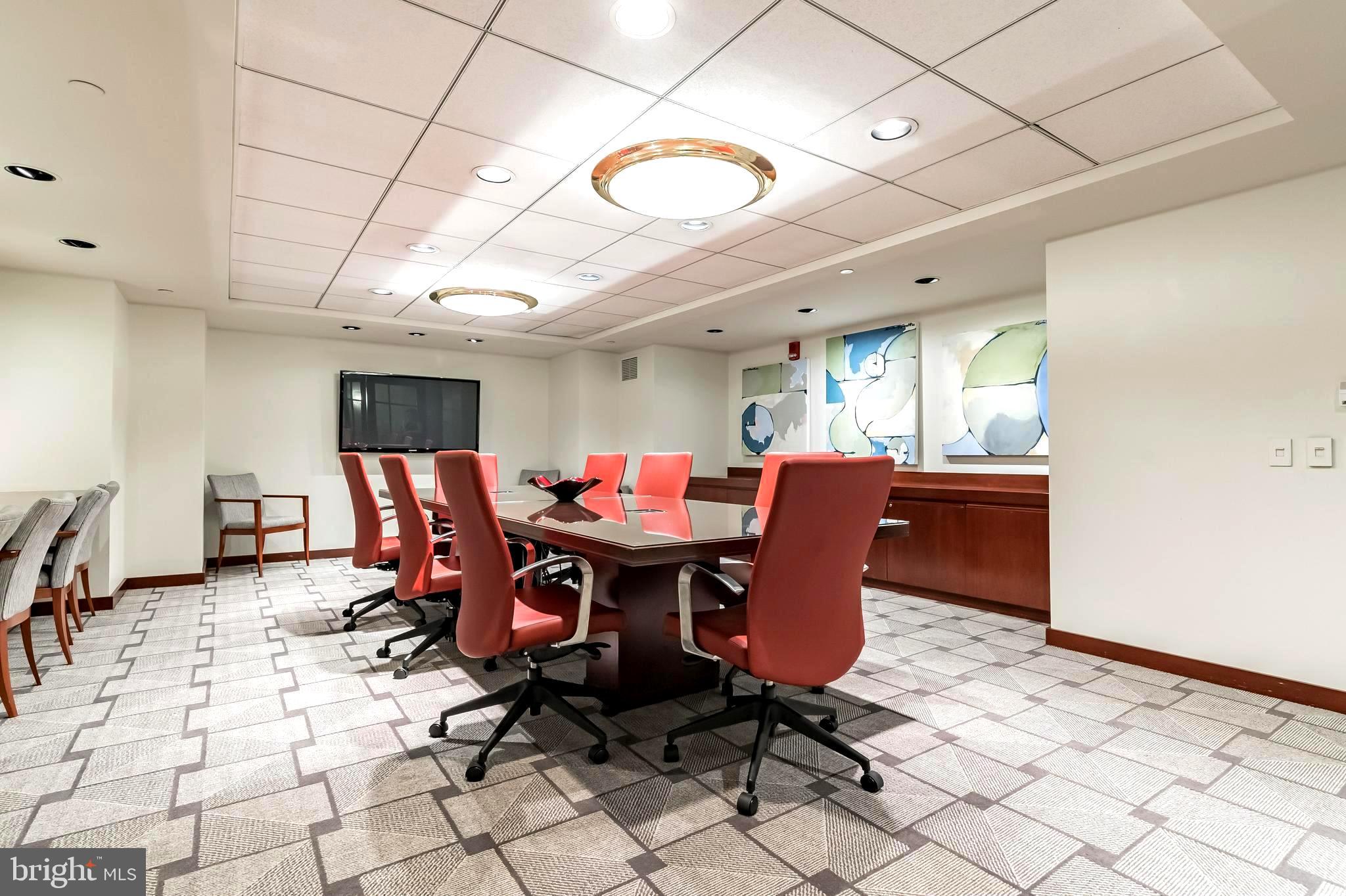 LOGAN SQUARE - Residential Lease