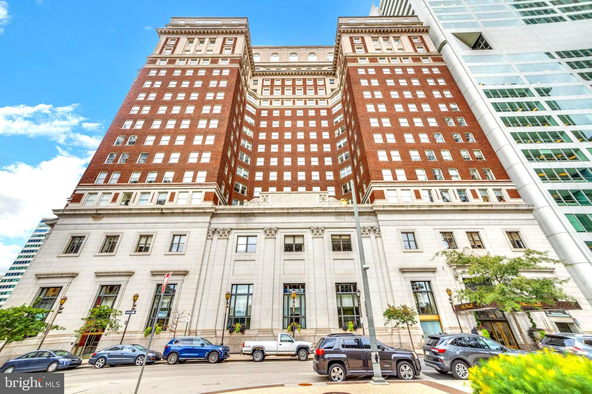 LOGAN SQUARE - Residential Lease