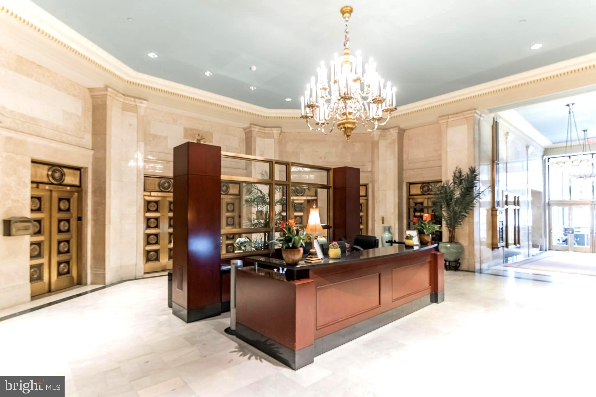 LOGAN SQUARE - Residential Lease