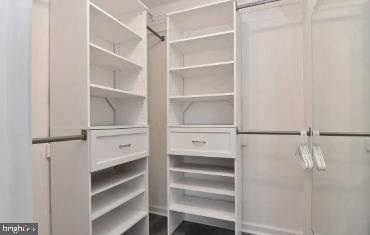 SANIBEL VILLAGE - Residential