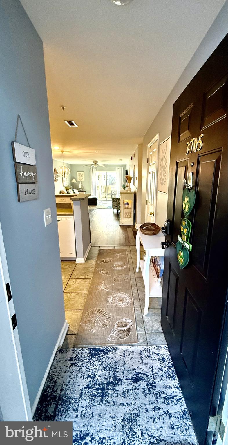 SANIBEL VILLAGE - Residential