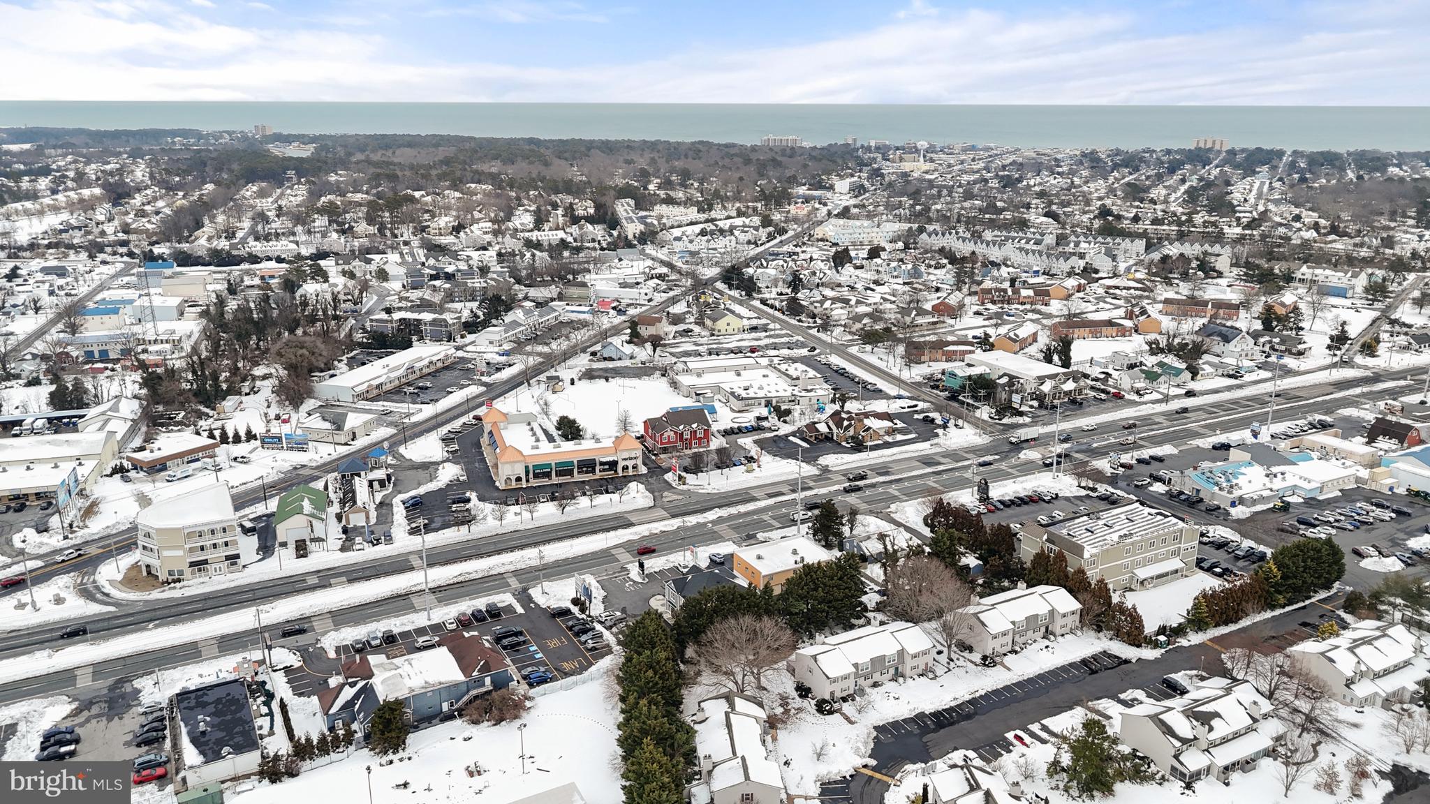 SANIBEL VILLAGE - Residential