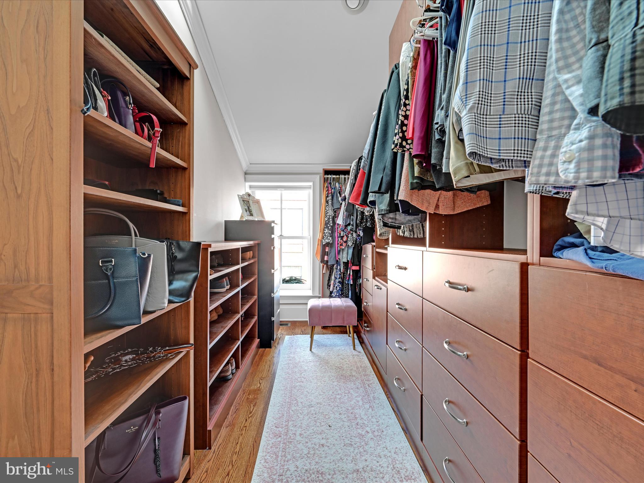 ART MUSEUM AREA - Residential