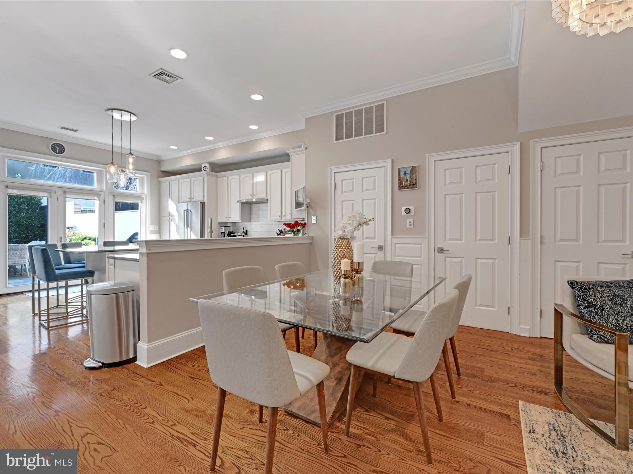 ART MUSEUM AREA - Residential