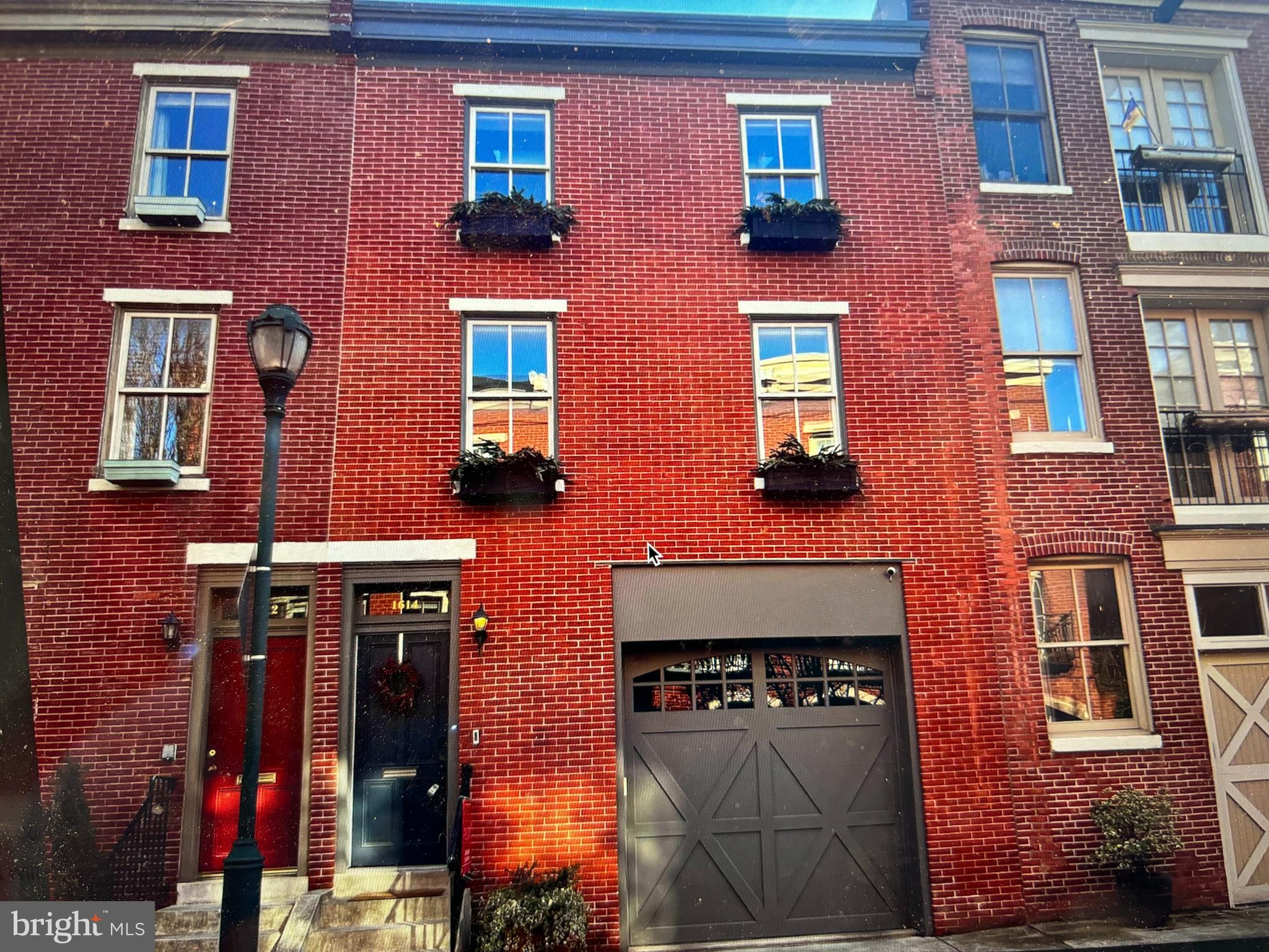 ART MUSEUM AREA - Residential