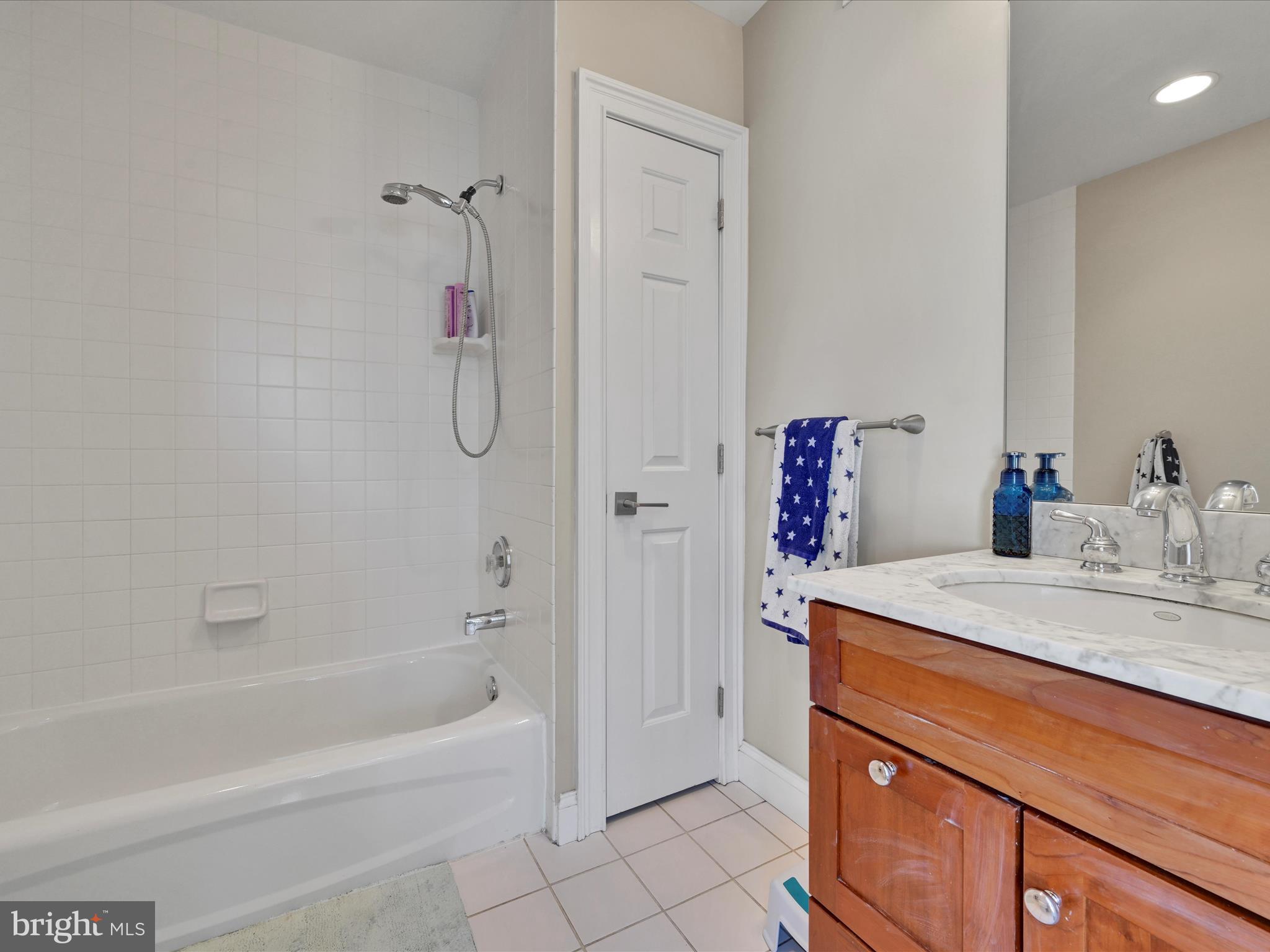 ART MUSEUM AREA - Residential