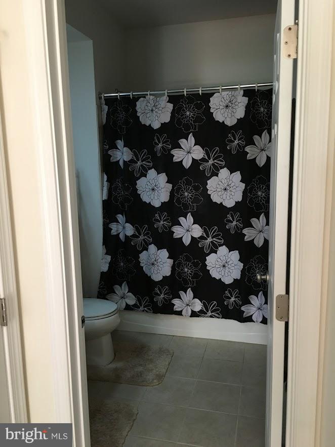 AMBERLEA AT SOUTH RIDING - Residential Lease