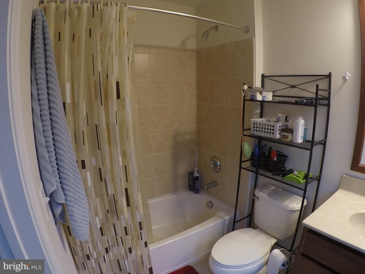 AMBERLEA AT SOUTH RIDING - Residential Lease