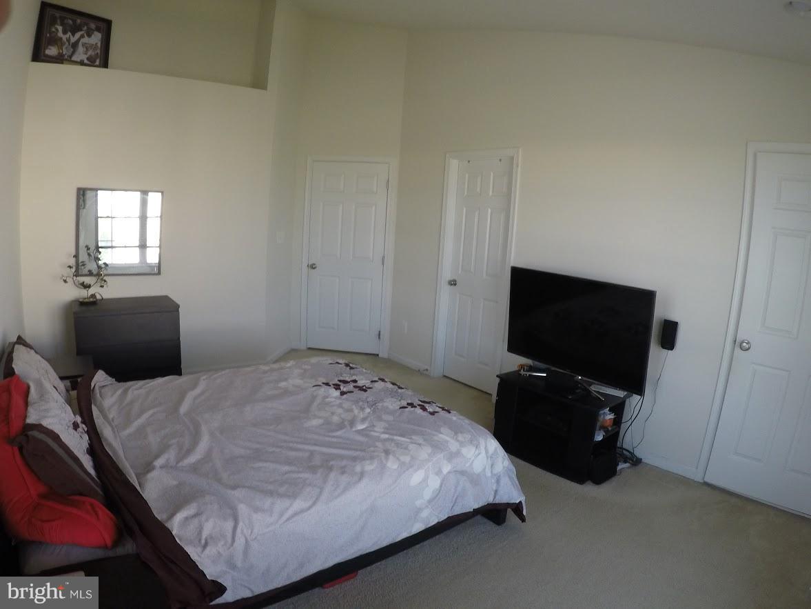 AMBERLEA AT SOUTH RIDING - Residential Lease