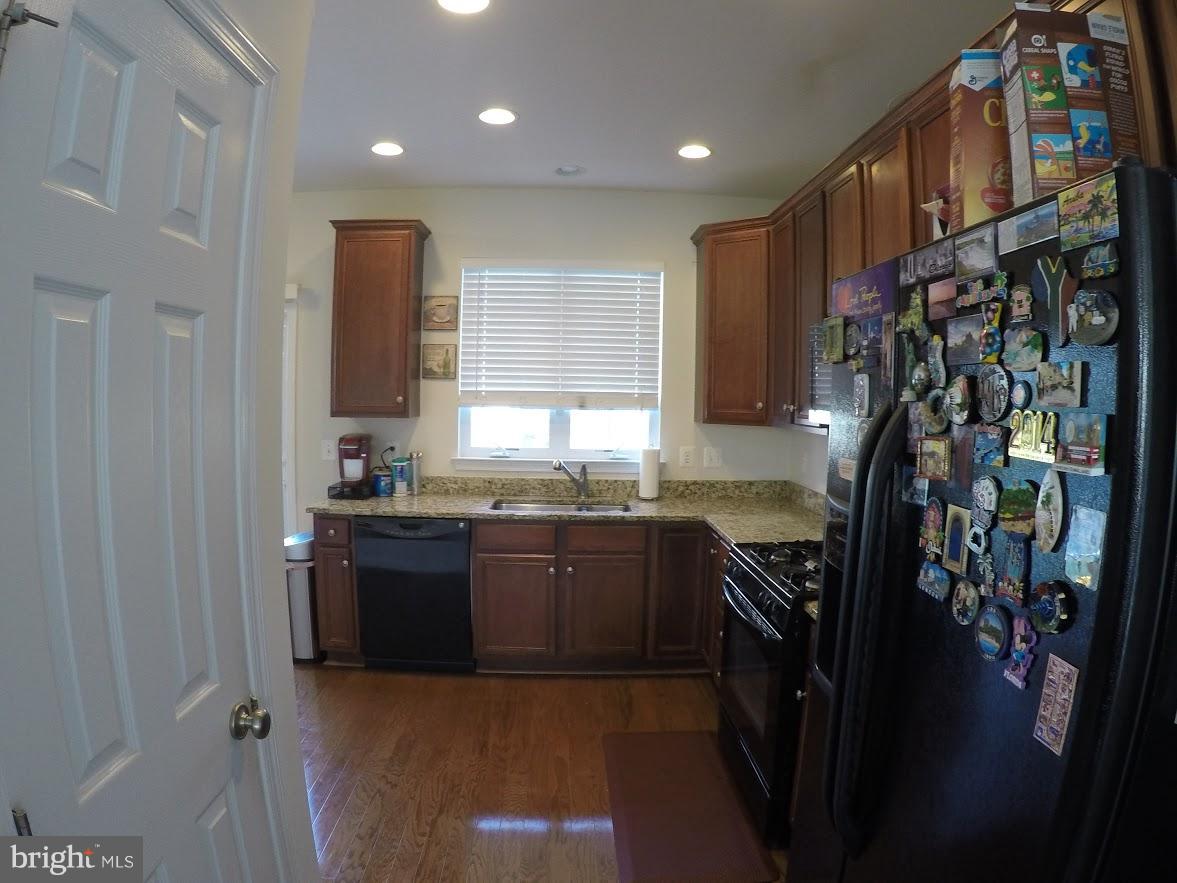 AMBERLEA AT SOUTH RIDING - Residential Lease