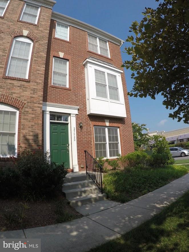 AMBERLEA AT SOUTH RIDING - Residential Lease