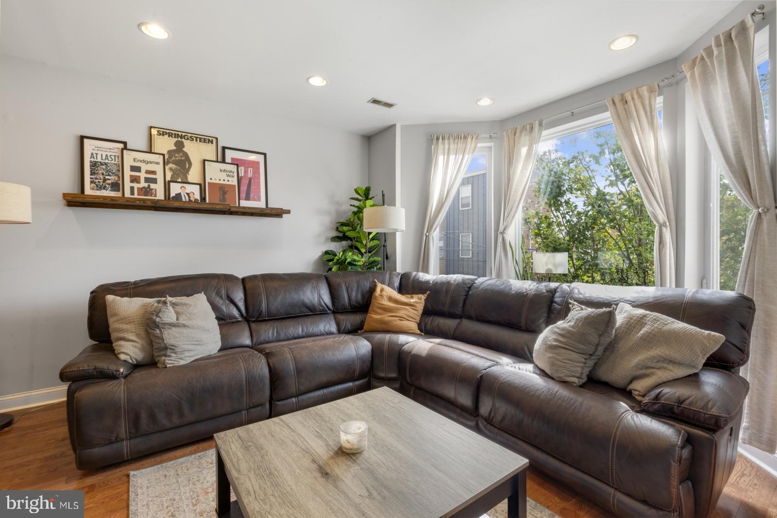 GRADUATE HOSPITAL - Residential Lease