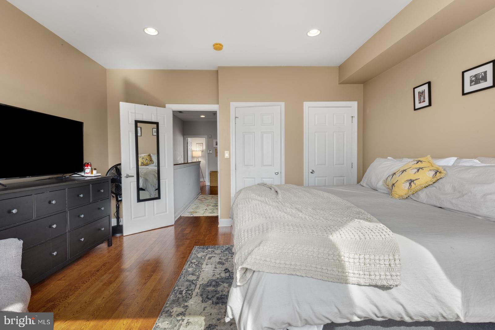 GRADUATE HOSPITAL - Residential Lease