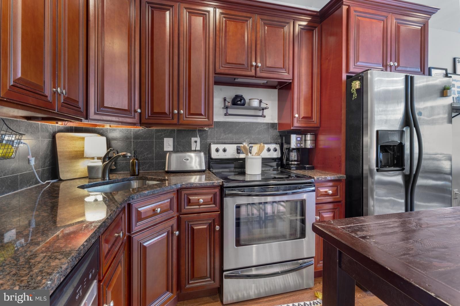 GRADUATE HOSPITAL - Residential Lease