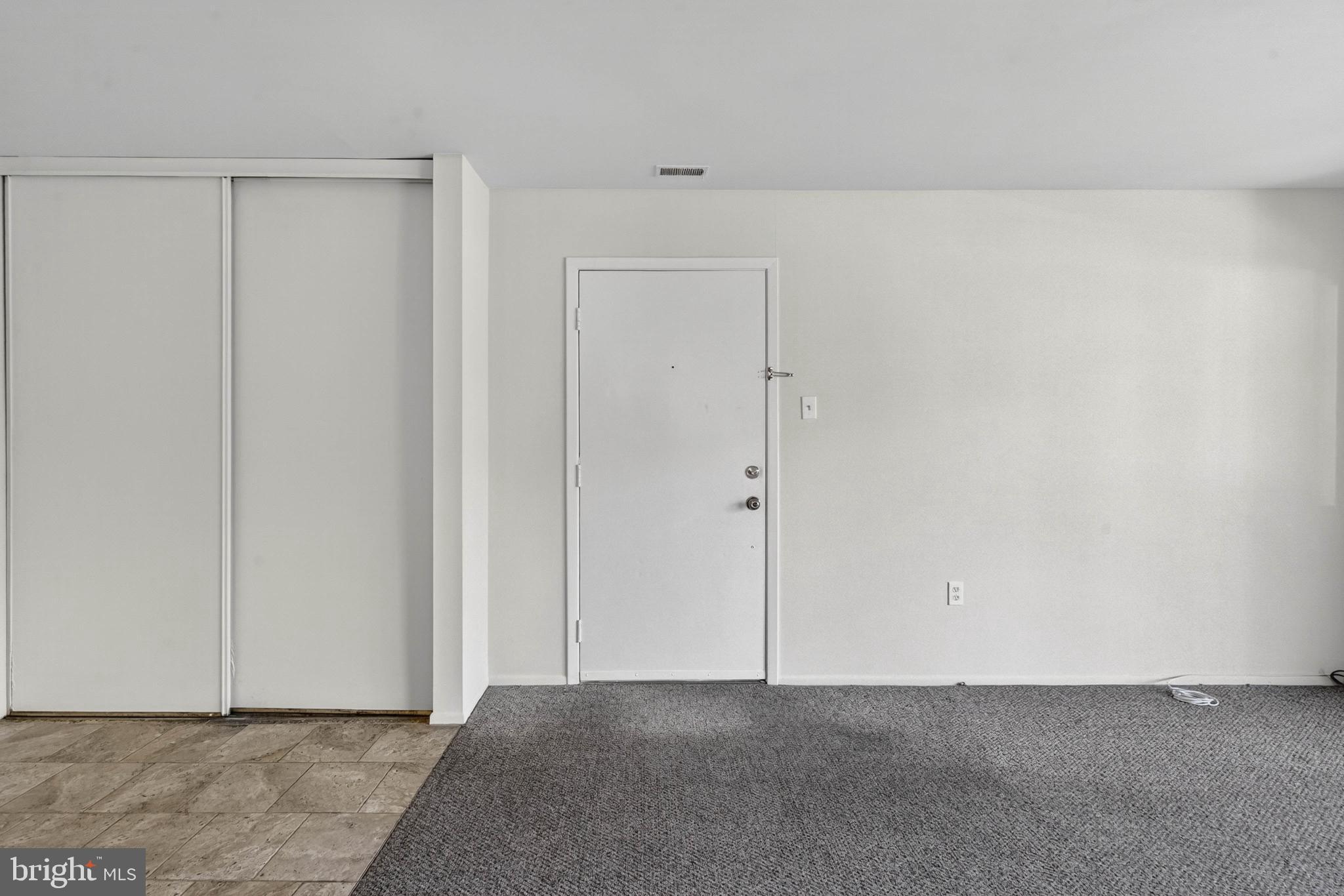 2205 JEFFERSON COURT