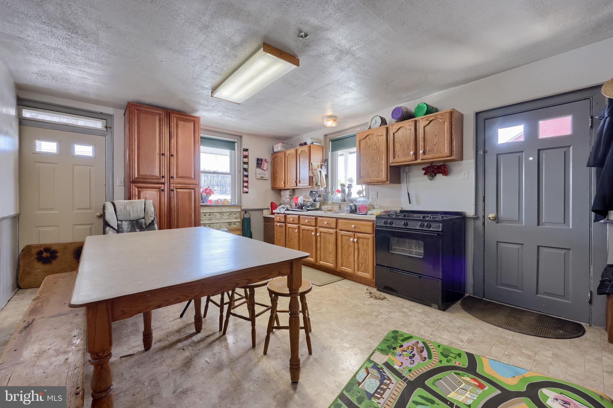 SHREWSBURY TWP - Residential